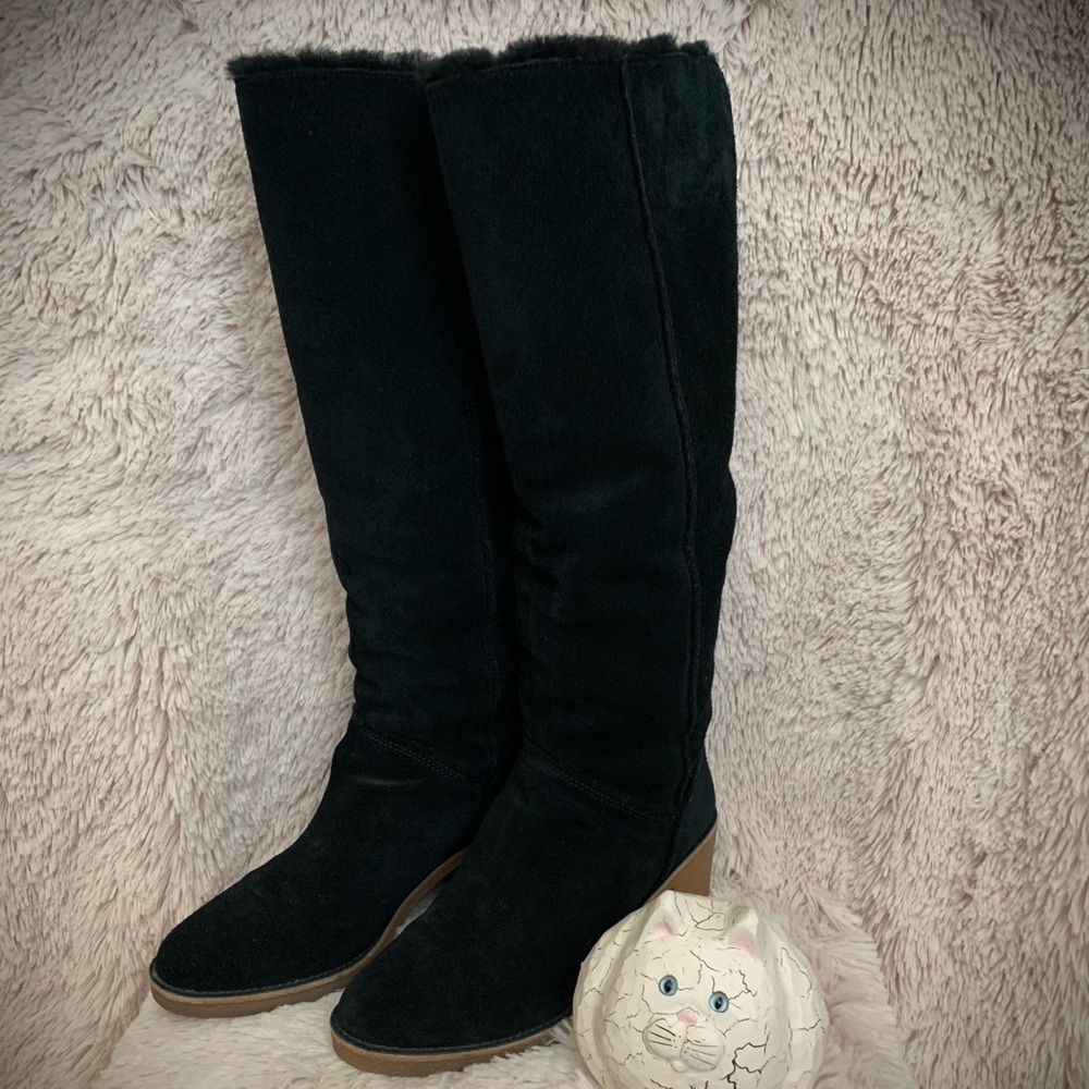 🌺 UGG Boots